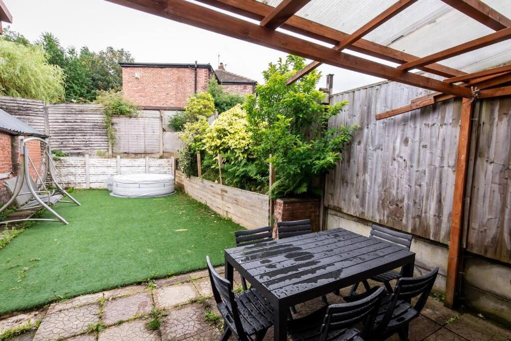 Windsor House 3 Bedrooms Sleeps 8 Mánchester Exterior foto