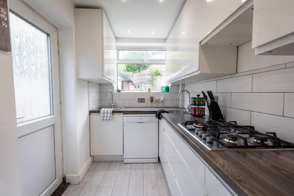Windsor House 3 Bedrooms Sleeps 8 Mánchester Exterior foto
