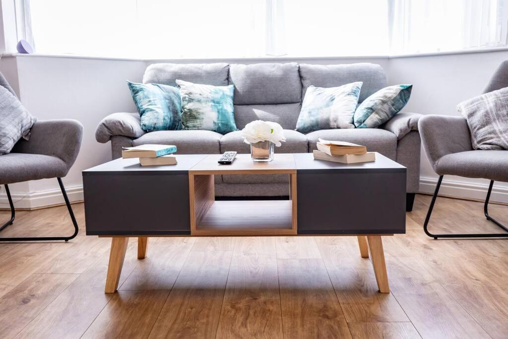 Windsor House 3 Bedrooms Sleeps 8 Mánchester Exterior foto