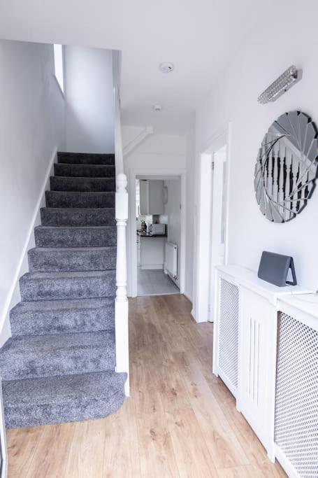 Windsor House 3 Bedrooms Sleeps 8 Mánchester Exterior foto